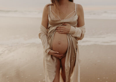 Shooting photos de grossesse réalisé par Lesley S. Photography basé dans Les Landes